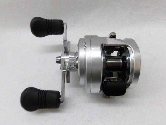 Shimano 2011 Ocea Calcutta 201HG Baitcast Reel Left Handleu Used